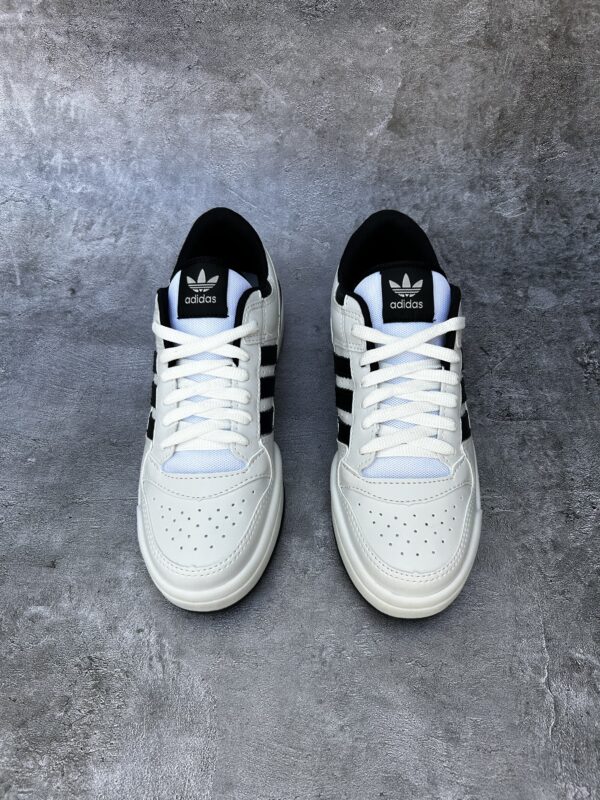 Adidas Forum negras