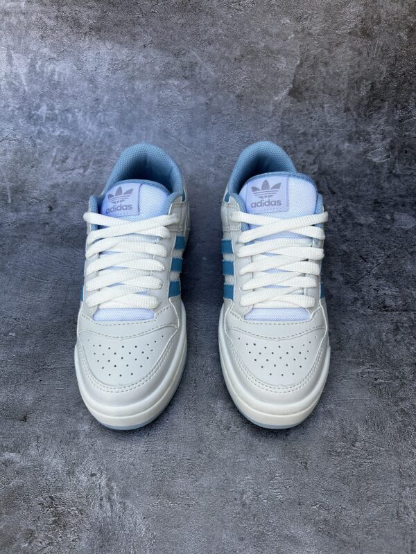 Adidas Forum celestes