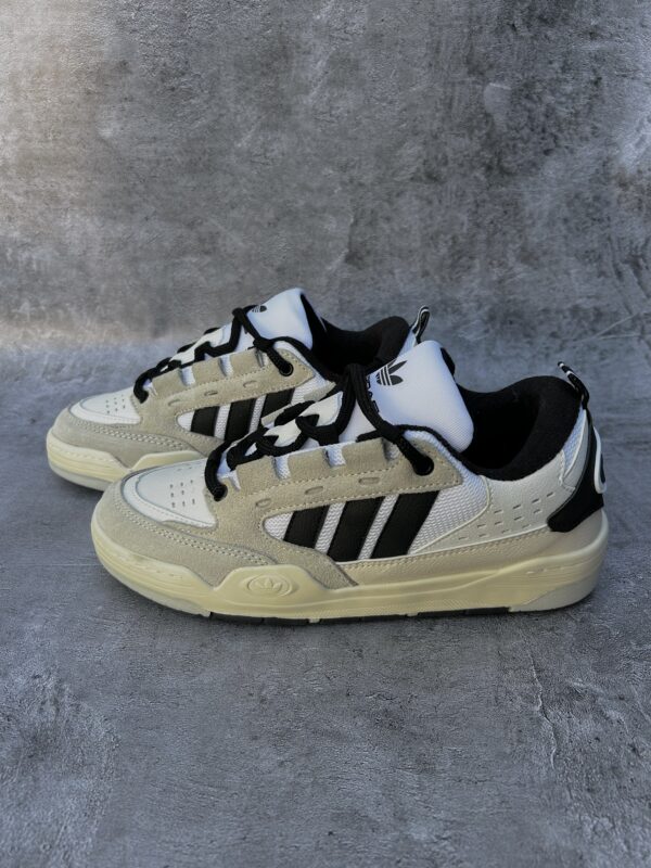 Adidas Adi2000 beige