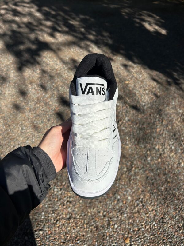 Vans upland