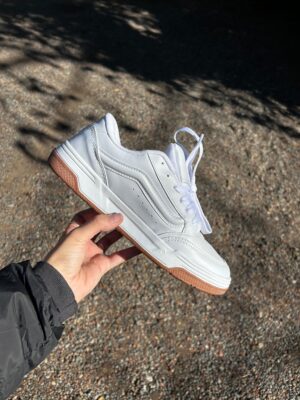 Vans hylane blancas