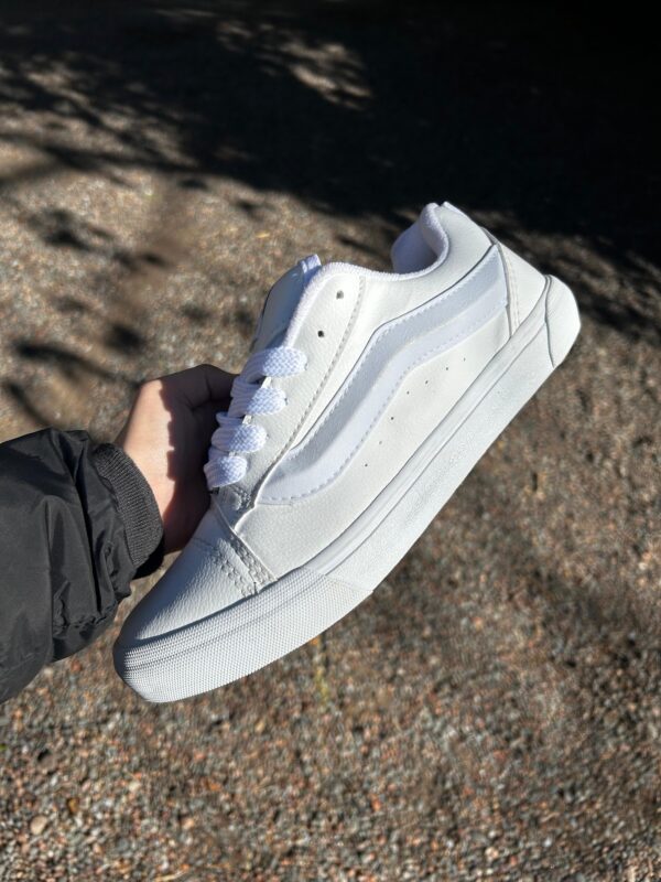 Vans knu total white