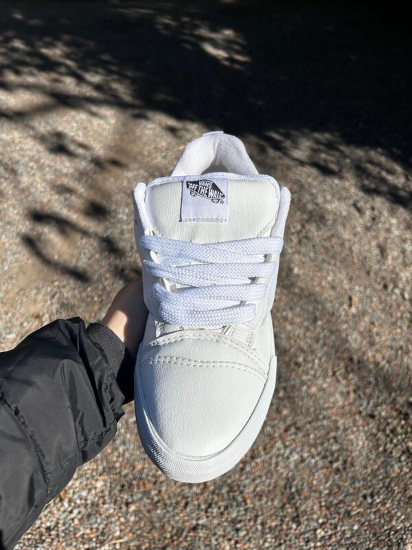 Vans knu total white
